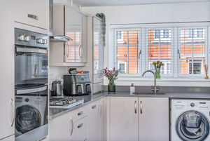 Henge Close Adderbury